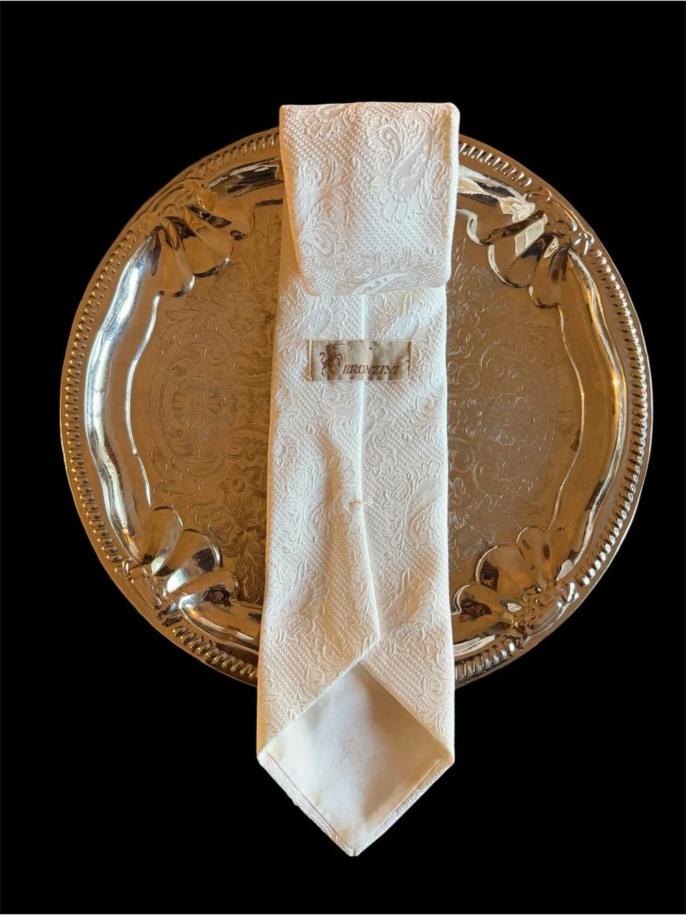 Vtg 70s Bronzini Pure White Paisley Raised Damask Tie John Morris STL MO Mint